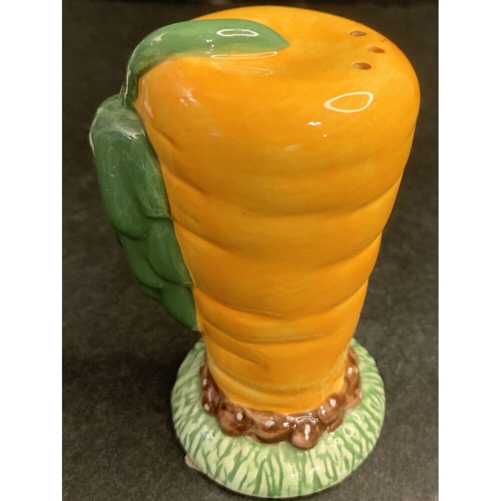 1998  Looney Tunes Bugs Bunny & Carrot Salt & Pepper Shaker Set - Picture 8 of 10